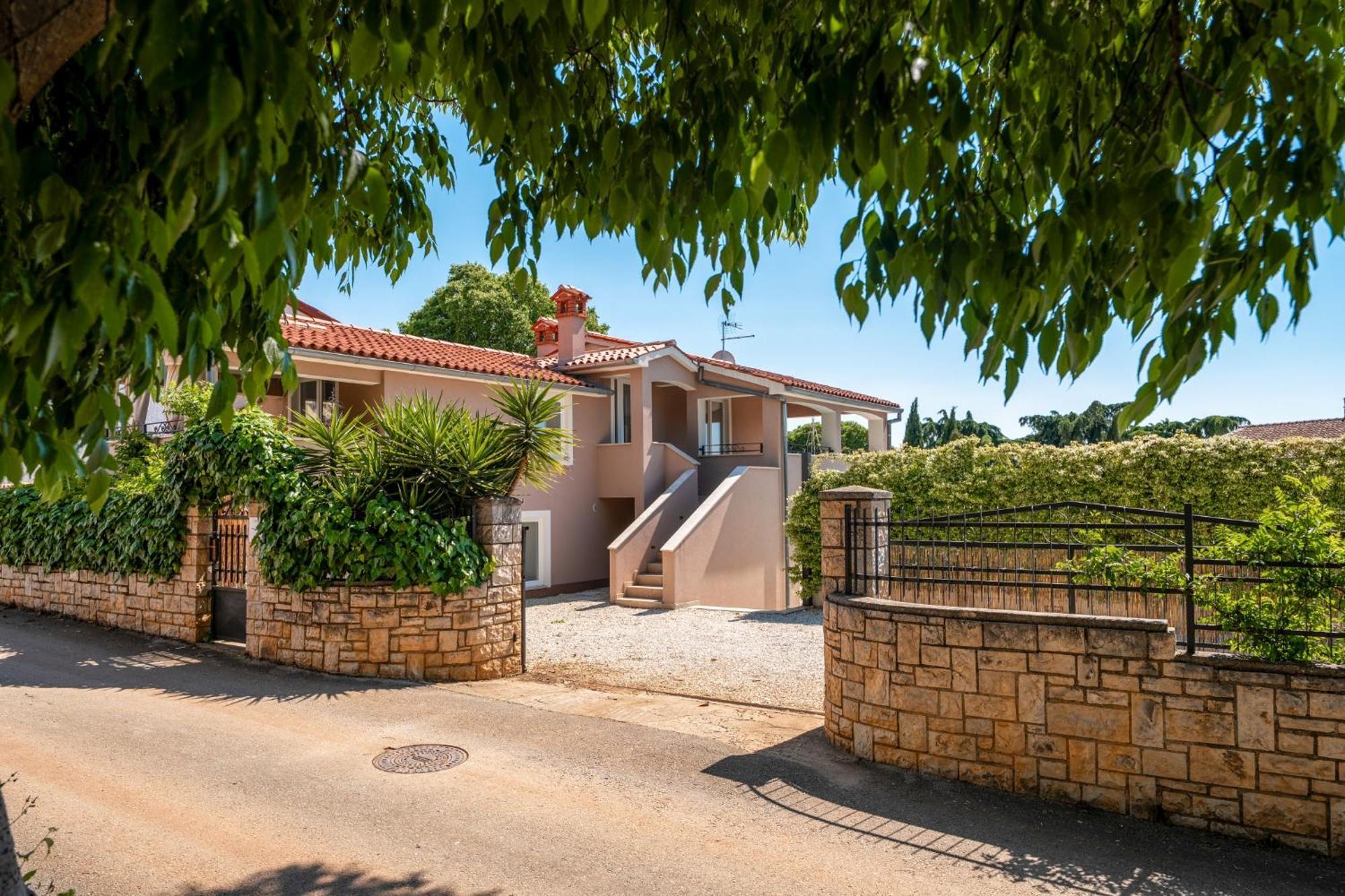 Villa Corinna Kukci Екстериор снимка